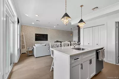 421 Marina Pointe Drive #421, East Rockaway, NY 11518 - Photo 18