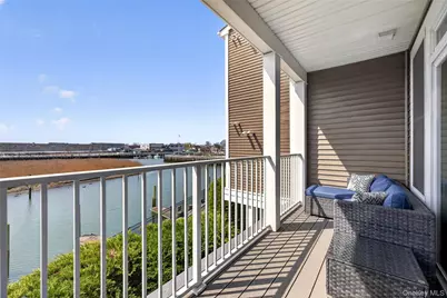 421 Marina Pointe Drive #421, East Rockaway, NY 11518 - Photo 28