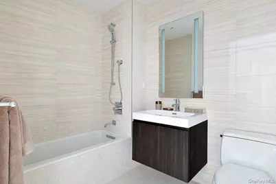131-03 40 Road #penthouse2G, Flushing, NY 11354 - Photo 14