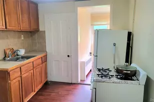 152 Cannon St, Poughkeepsie, NY 12601 - Photo 10