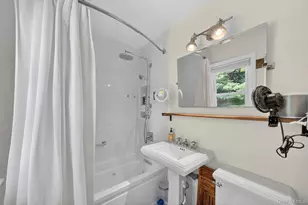 10 Edwin Rd, Poughkeepsie, NY 12603 - Photo 22