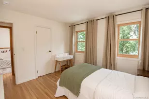 10 Camelot Ln, East Setauket, NY 11733 - Photo 32