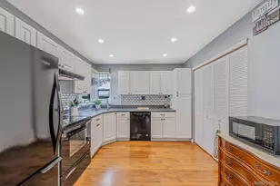 1 Avon Ct, Ridge, NY 11961 - Photo 10
