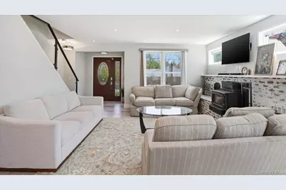 134 Washington Drive, Mastic Beach, NY 11951 - Photo 10