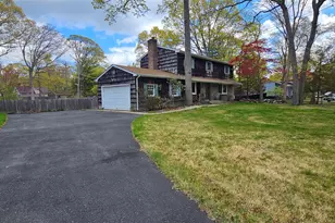 61 Timber Point Rd, Great River, NY 11739 - Photo 2
