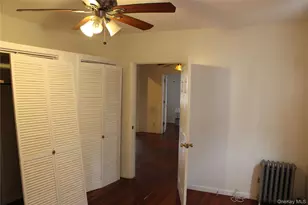 219-22 132nd Rd, Jamaica, NY 11413 - Photo 18
