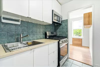 65-45 Yellowstone Boulevard #2A, Forest Hills, NY 11375 - Photo 6