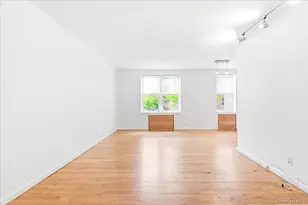 65-45 Yellowstone Blvd, Forest Hills, NY 11375 - Photo 12
