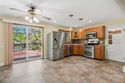 403 Hillside Avenue, West Sayville, NY 11796 - Photo 10