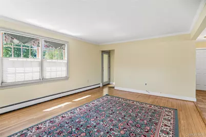 403 Hillside Avenue, West Sayville, NY 11796 - Photo 6