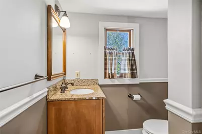 403 Hillside Avenue, West Sayville, NY 11796 - Photo 20