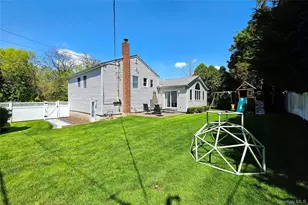 110 Briarwood Ln, Plainview, NY 11803 - Photo 32