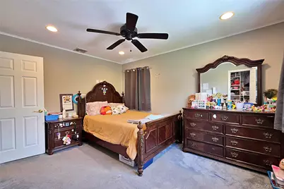 110 Briarwood Lane, Plainview, NY 11803 - Photo 22