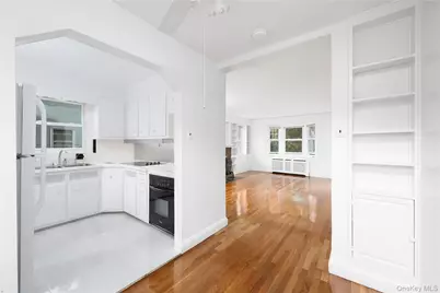 38 Gramercy Avenue, Yonkers, NY 10701 - Photo 10