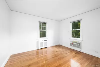 38 Gramercy Avenue, Yonkers, NY 10701 - Photo 12