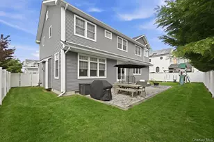 2667 Wynsum Ave, Merrick, NY 11566 - Photo 38