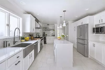 11 N Quarter Road, Westhampton, NY 11977 - Photo 4