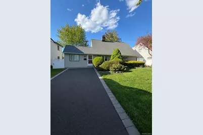 27 Blossom Lane, Levittown, NY 11756 - Photo 1
