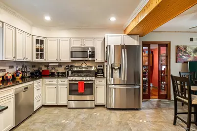 432 Puritan Drive, Shirley, NY 11967 - Photo 8