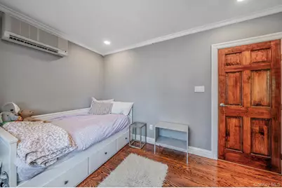 69-08 69th Place, Glendale, NY 11385 - Photo 20
