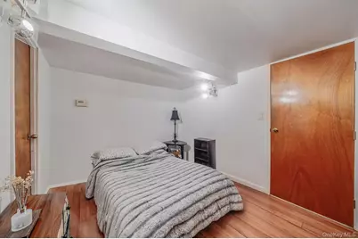 69-08 69th Place, Glendale, NY 11385 - Photo 24