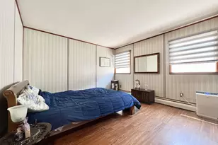 7 Hope Ln, Hicksville, NY 11801 - Photo 12
