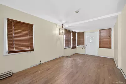 500 Pershing Boulevard, Rockville Centre, NY 11570 - Photo 12
