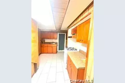 1945 Paulding Avenue, Bronx, NY 10462 - Photo 10