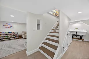 109 W Park Ave, Pearl River, NY 10965 - Photo 34