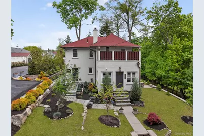 109 W Park Avenue, Pearl River, NY 10965 - Photo 4