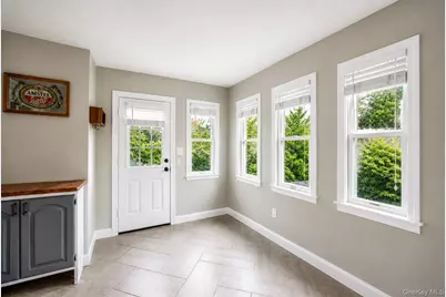109 W Park Avenue, Pearl River, NY 10965 - Photo 40