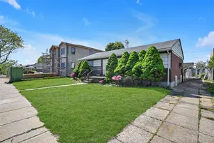 2255 Parkhurst Rd, Elmont, NY 11003 - Photo 20