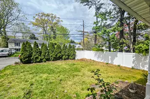 21 Pine Cone St, Middle Island, NY 11953 - Photo 2