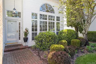 96 Fairway View Dr, Commack, NY 11725 - Photo 2