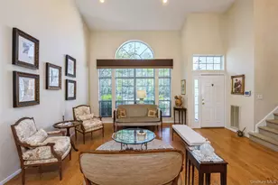 96 Fairway View Dr, Commack, NY 11725 - Photo 4