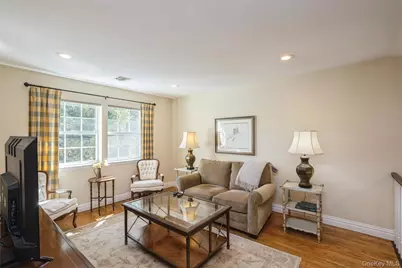 96 Fairway View Drive, Commack, NY 11725 - Photo 20