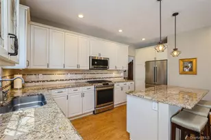 96 Fairway View Dr, Commack, NY 11725 - Photo 16