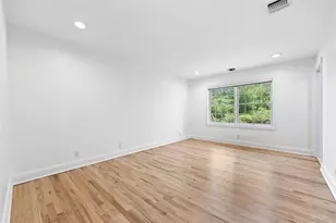 11 Belvedere Ct, Manhasset, NY 11030 - Photo 22