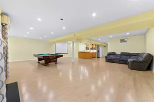 11 Belvedere Ct, Manhasset, NY 11030 - Photo 38