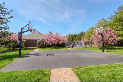 11 Belvedere Court, Manhasset, NY 11030 - Photo 42