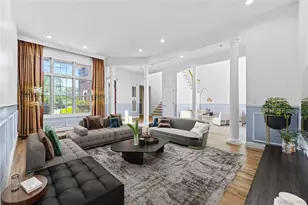 11 Belvedere Ct, Manhasset, NY 11030 - Photo 2