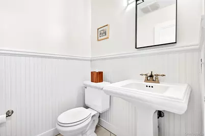 17 Hillside Terrace #D, White Plains, NY 10601 - Photo 16