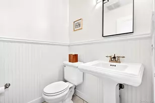 17 Hillside Terrace, White Plains, NY 10601 - Photo 16