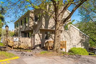 17 Hillside Terrace #D, White Plains, NY 10601 - Photo 2