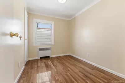 15073 Foch Boulevard, Jamaica, NY 11434 - Photo 10