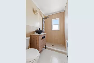 15073 Foch Boulevard, Jamaica, NY 11434 - Photo 12