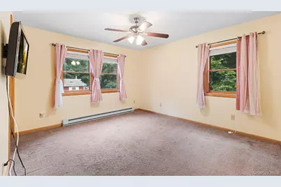 22 Hill View Road, New Windsor, NY 12553 - Photo 16
