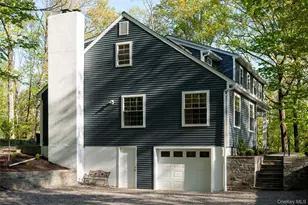 41 Meddaugh Rd, Pleasant Valley, NY 12569 - Photo 2