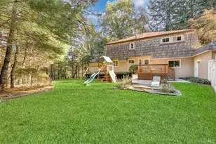 8 Kings Gate Rd, Suffern, NY 10901 - Photo 20