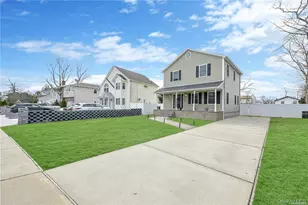 1246 Oakfield Ave, Wantagh, NY 11793 - Photo 2